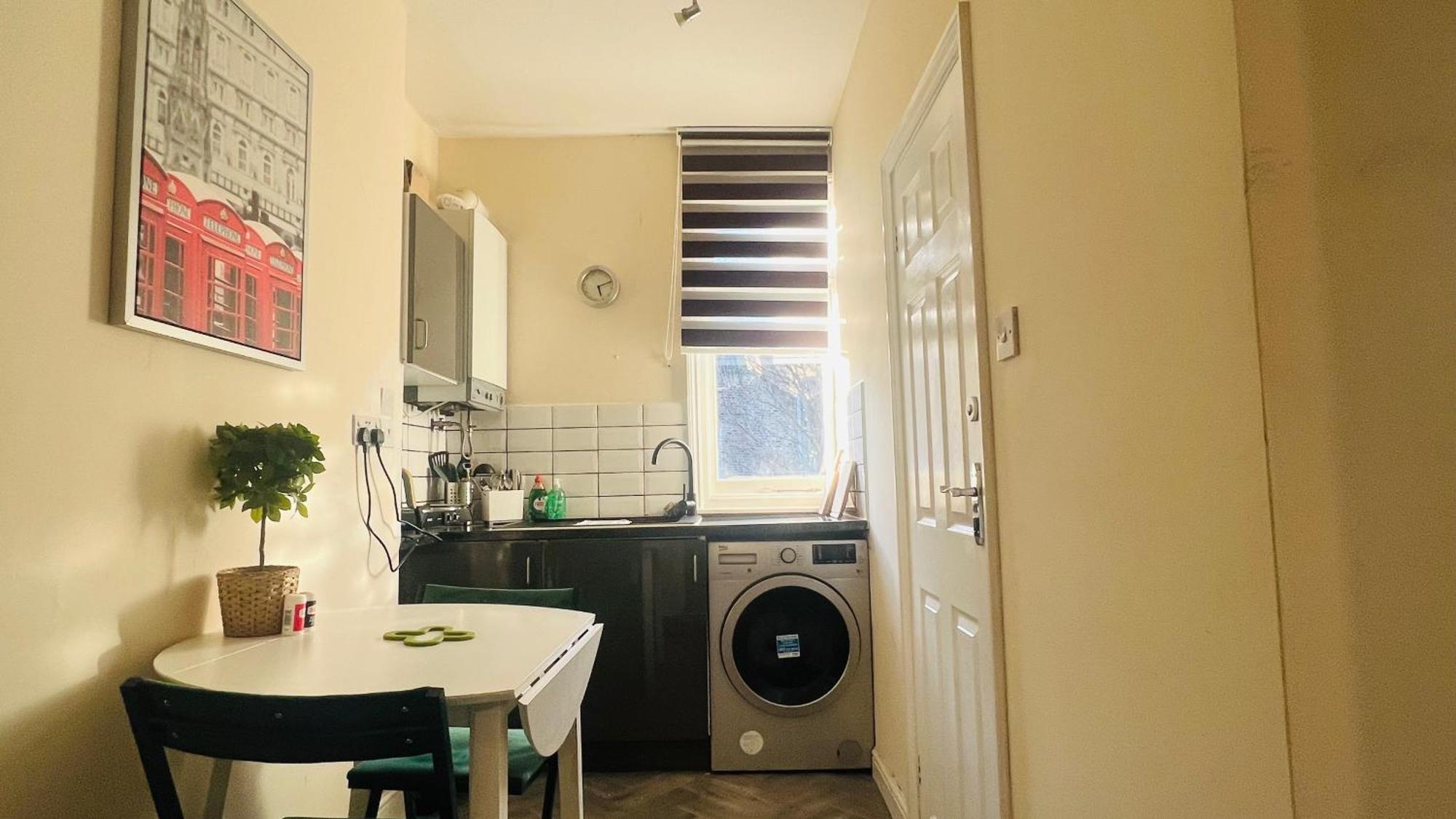 Harry Potter 9 3/4 Flat Apartment London Exterior photo